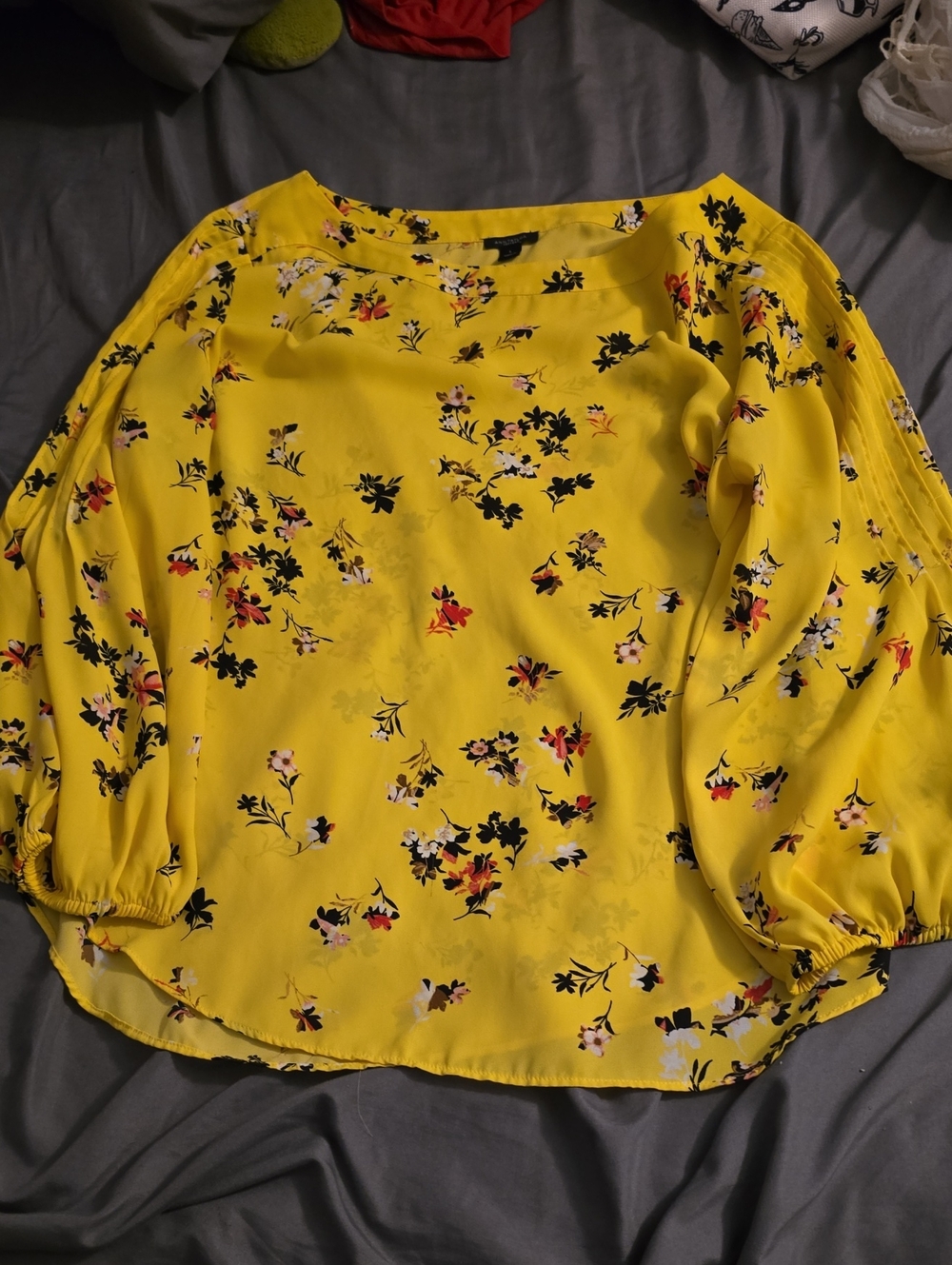 Ann Taylor Yellow Floral Boatneck Blouse - Picture 1 of 3